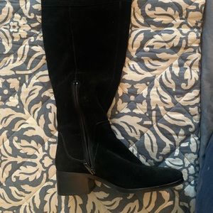 Vince Camuto Kochelda wide calf over the knee black suede boots size 8.5
